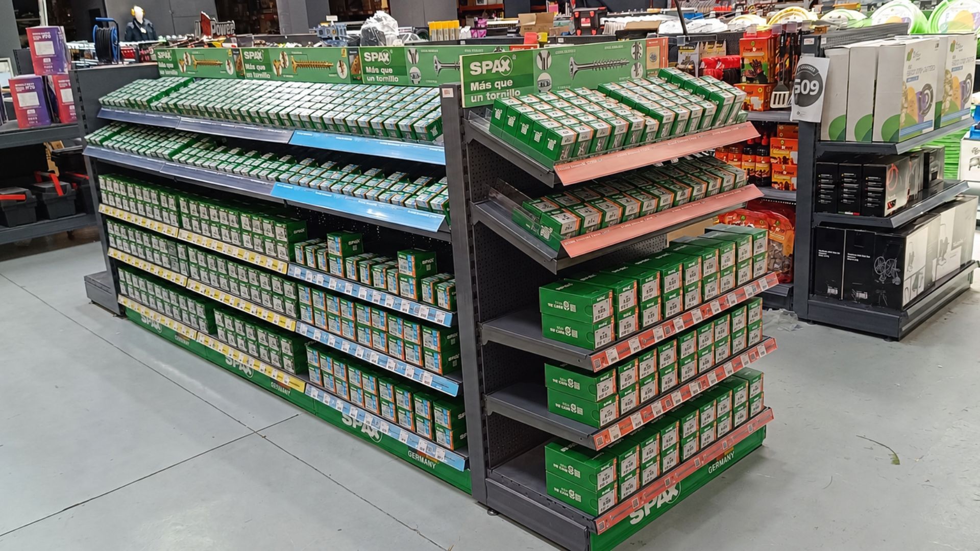Cómo organizar una gama de tornillería para vender más en ferretería
