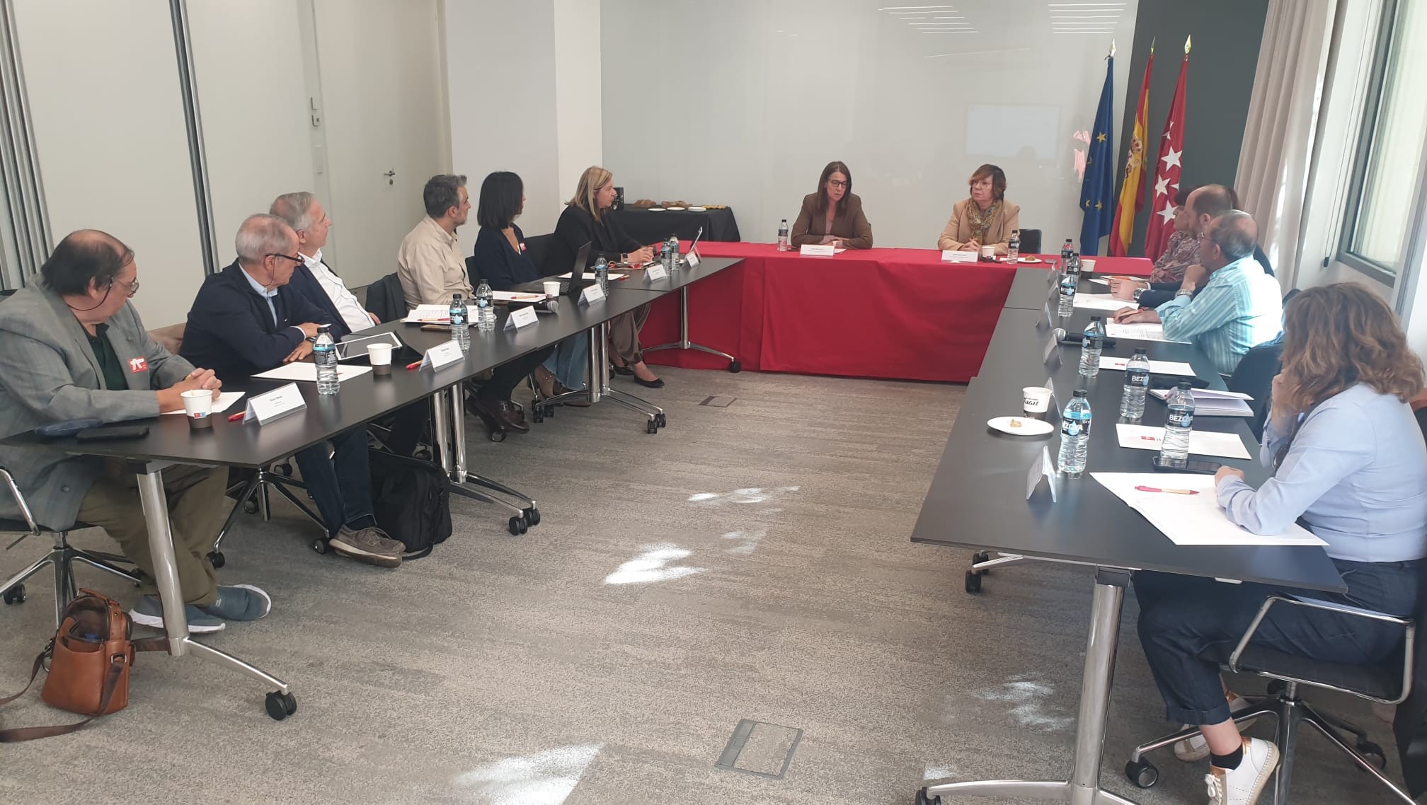 AGREFEMA abre nuevas vías con el SEPE y la CM para facilitar la contratación y el relevo generacional en las ferreterías